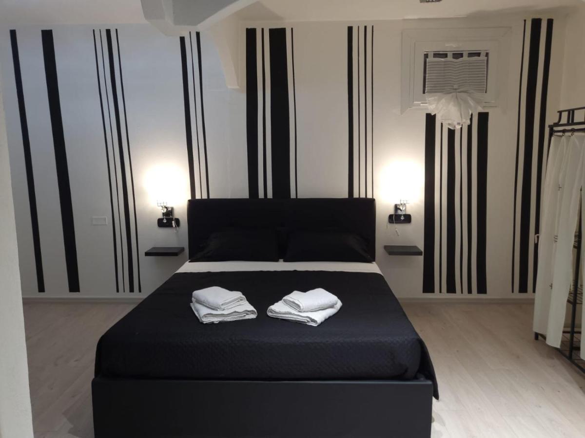 Come Per Incanto Rooms Bosa Buitenkant foto